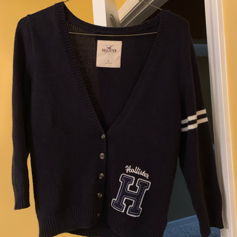 Hollister sweater